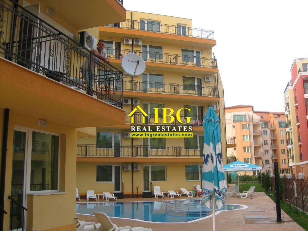 Bargain! Studio with balcony and Pool view in Amadeus 19, Sunny Beach — photo 11 of 13