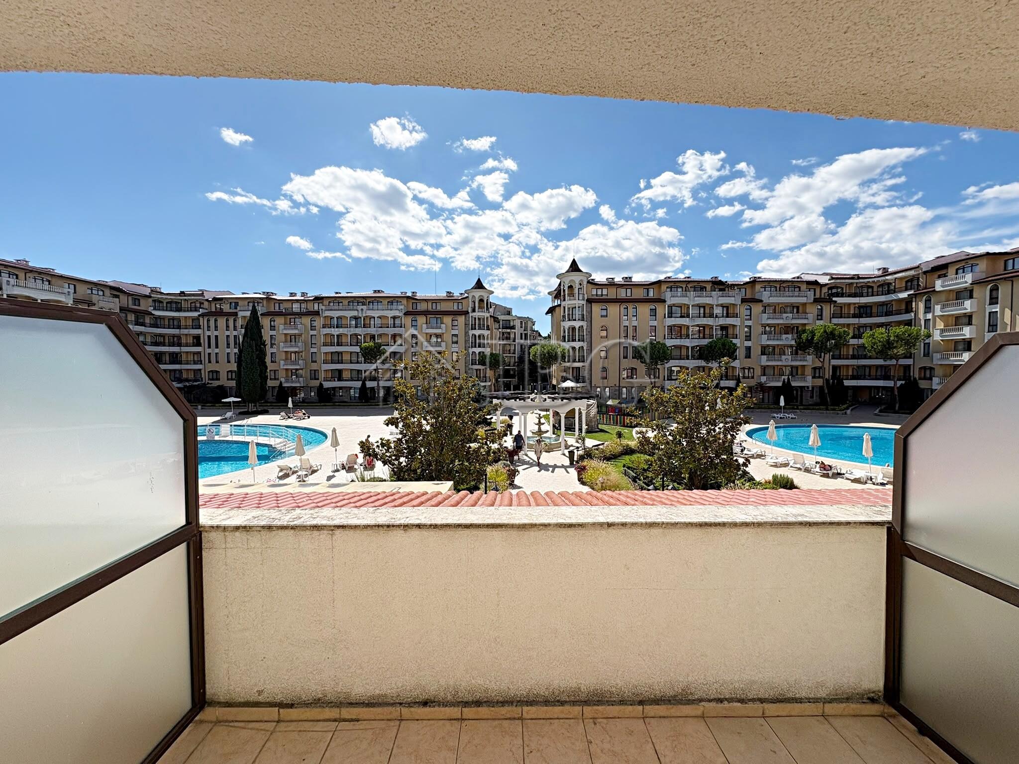 Spacious Studio with Pool View Royal Sun, Sunny Beach — main photo