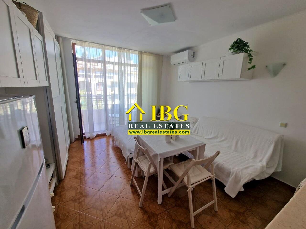 Furnished Studio with Pool View Saint Elena, Sunny Beach — photo 6 of 11