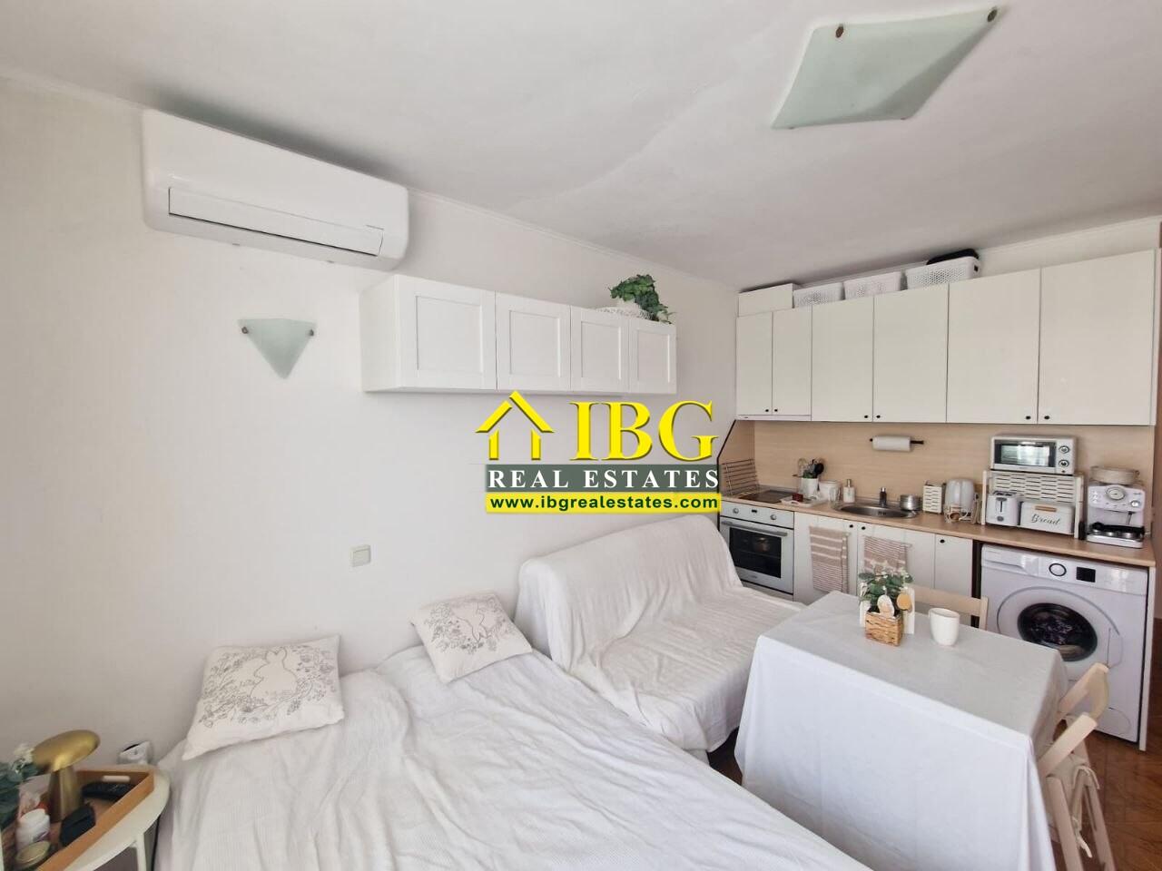 Furnished Studio with Pool View Saint Elena, Sunny Beach — photo 3