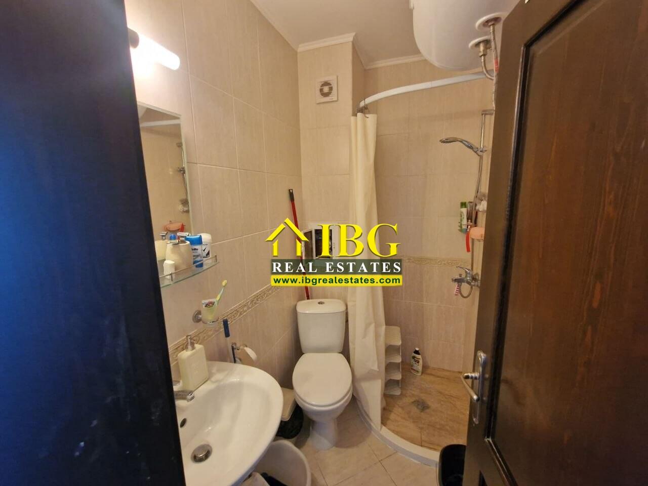 Furnished Studio with Pool View Saint Elena, Sunny Beach — photo 7 of 11