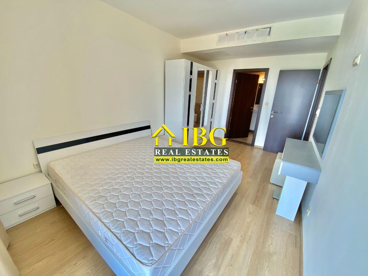 2-Bedroom Apartment with Sea and Pool views in Peter House Complex, Sunny Beach — photo 6 of 25
