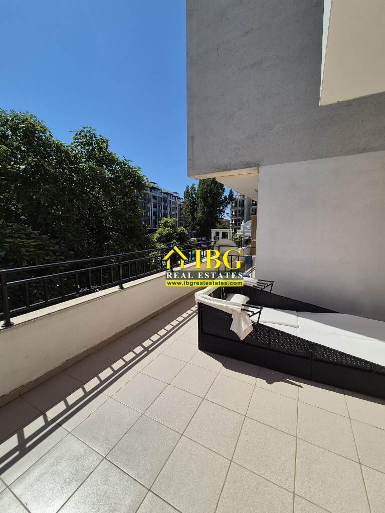 1-Bedroom Apartment with Huge 30 sq.m. Terrace & Park View Grand Kamelia, Sunny Beach — photo 5 of 22