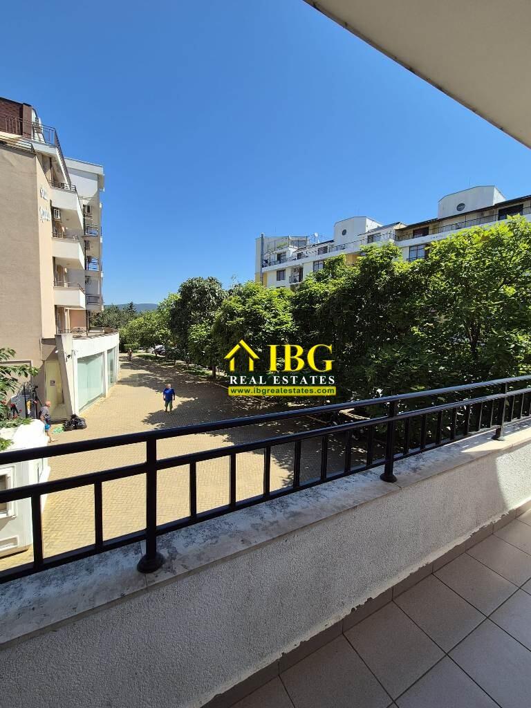 1-Bedroom Apartment with Huge 30 sq.m. Terrace & Park View Grand Kamelia, Sunny Beach — photo 6 of 22