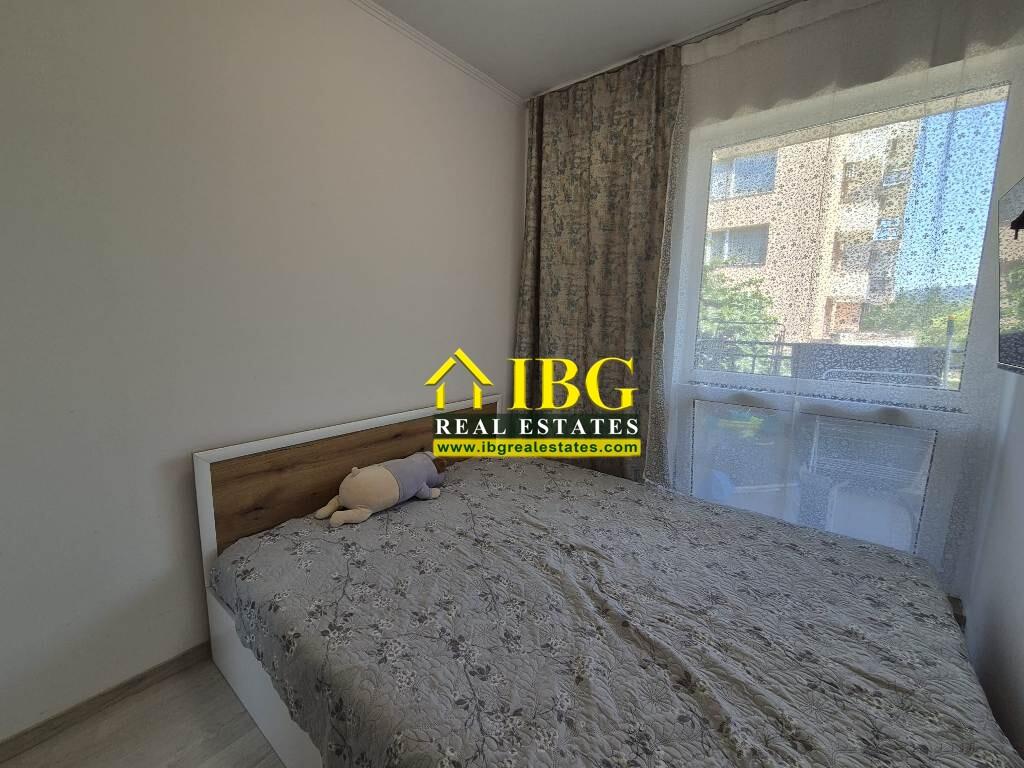 1-Bedroom Apartment with Huge 30 sq.m. Terrace & Park View Grand Kamelia, Sunny Beach — photo 13 of 22