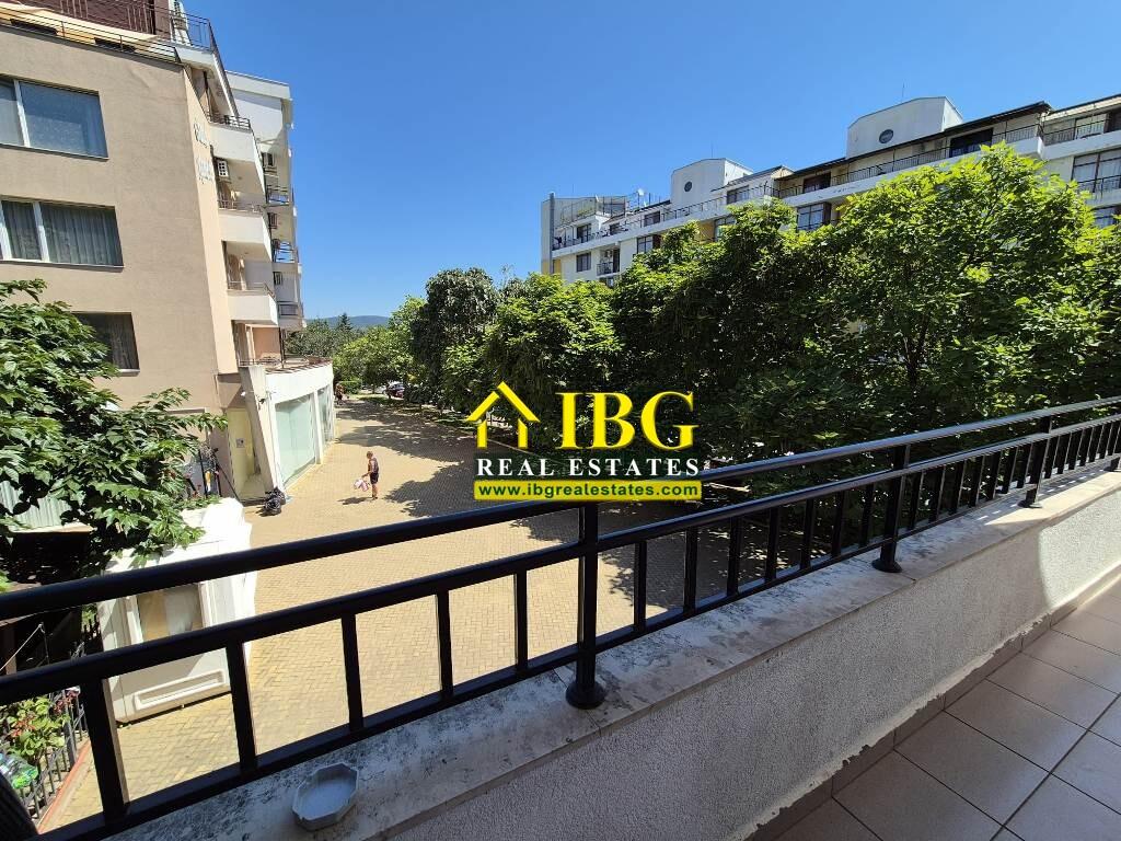 1-Bedroom Apartment with Huge 30 sq.m. Terrace & Park View Grand Kamelia, Sunny Beach — photo 4 of 22