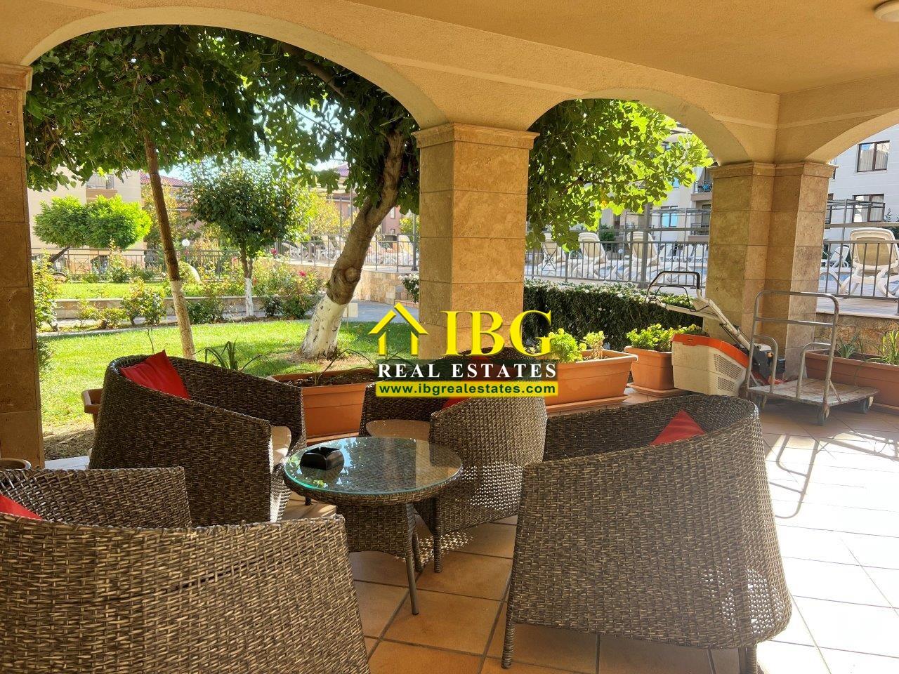 1-Bedroom Apartment with Private Garden Sorrento Sole Mare, Sveti Vlas - 100 m to the Beach — photo 3