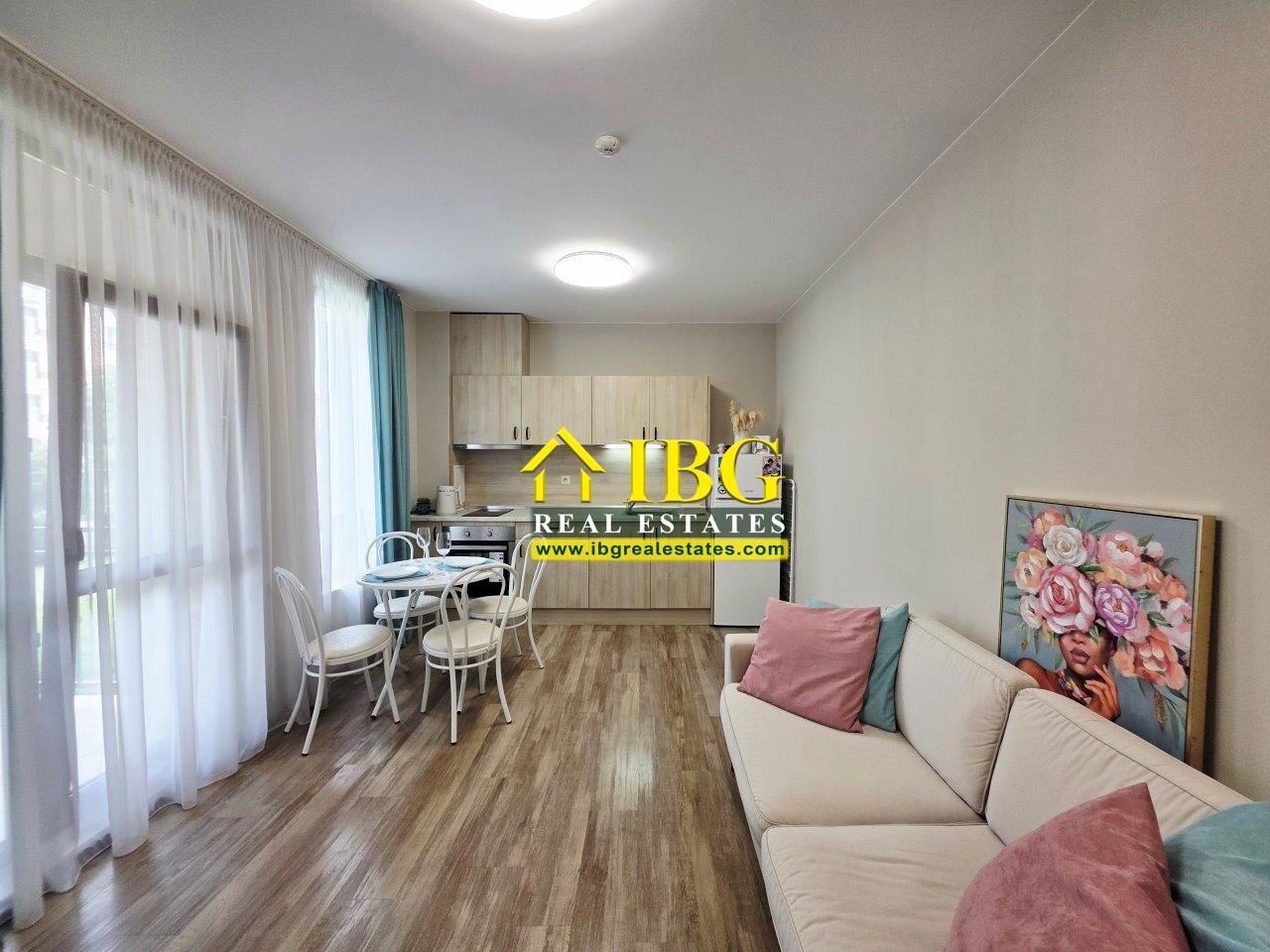 1-Bedroom Apartment with Private Garden Sorrento Sole Mare, Sveti Vlas - 100 m to the Beach — photo 11 of 25