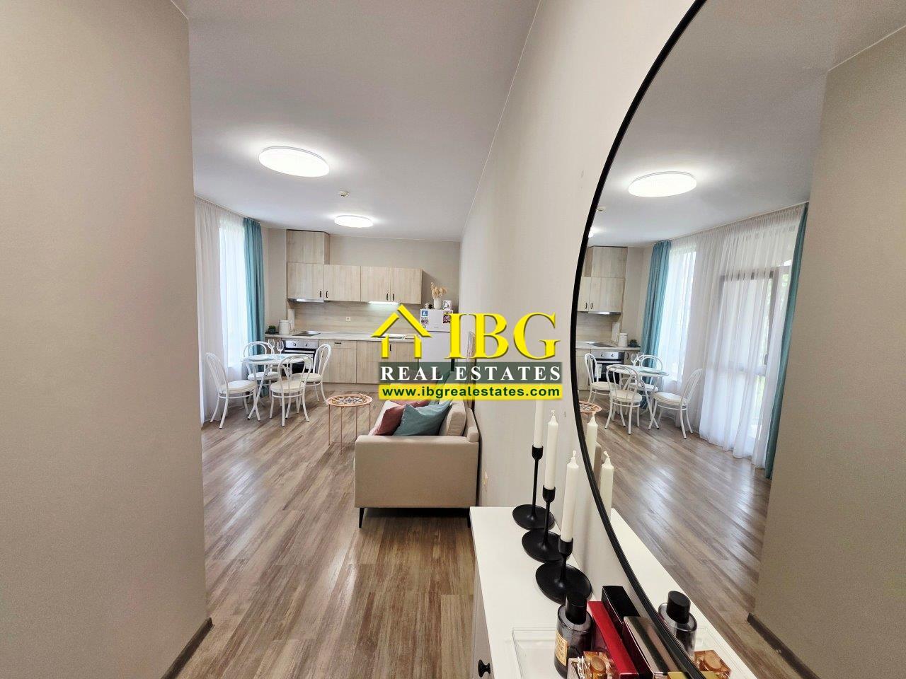 1-Bedroom Apartment with Private Garden Sorrento Sole Mare, Sveti Vlas - 100 m to the Beach — photo 17 of 25