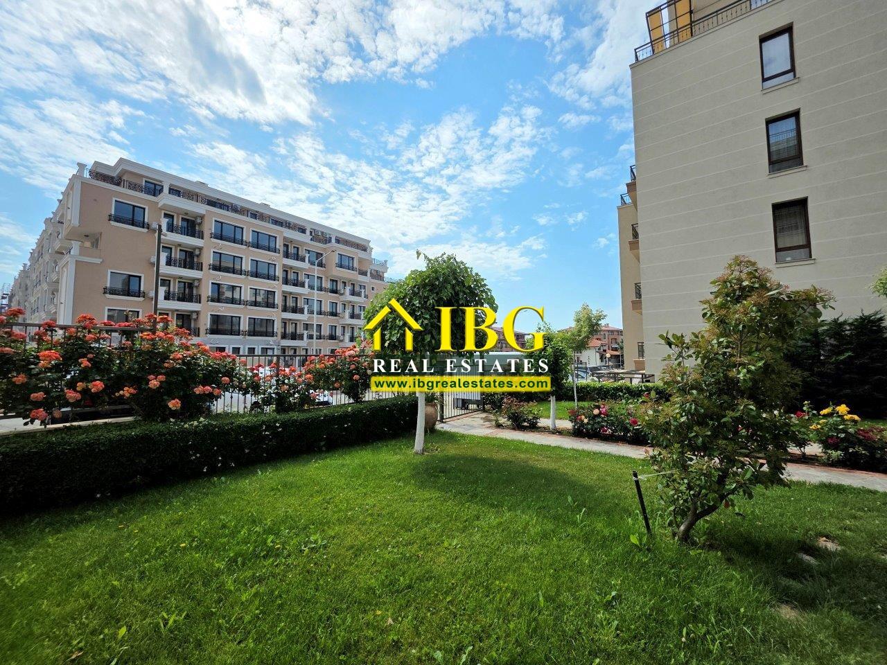 1-Bedroom Apartment with Private Garden Sorrento Sole Mare, Sveti Vlas - 100 m to the Beach — main photo