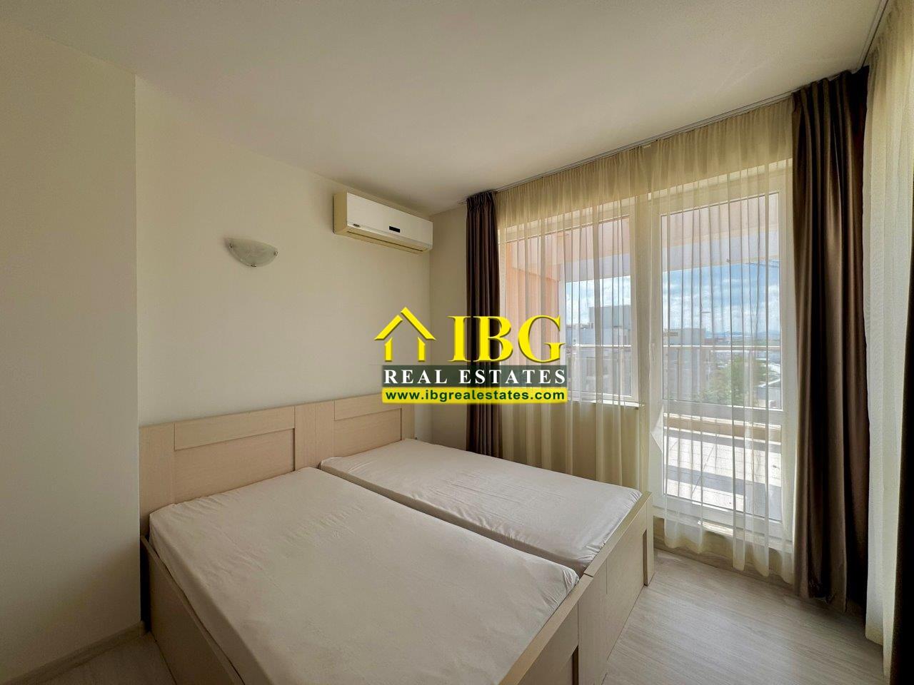 Large Studio with 44.86 sq.m. Terrace Darius, Sunny Beach — photo 12 of 18