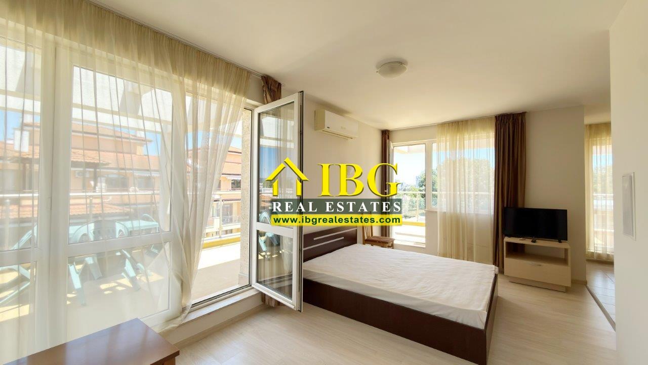 Spacious Studio with 46 sq.m. Terrace Darius, Sunny Beach — photo 7 of 11