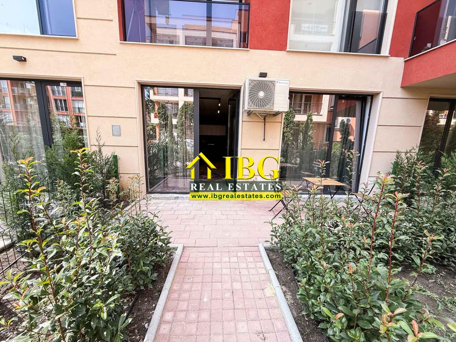 Apartment with Private Garden Sunny View Central, Sunny Beach - Installment Payment Available — photo 4 of 25
