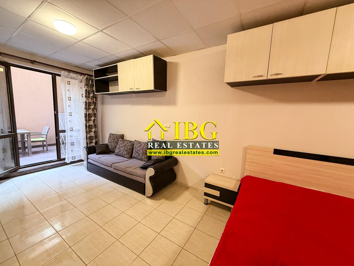 Exclusive! Spacious Studio with Large English Courtyard Tarsis 3, Sunny Beach — photo 18 of 25