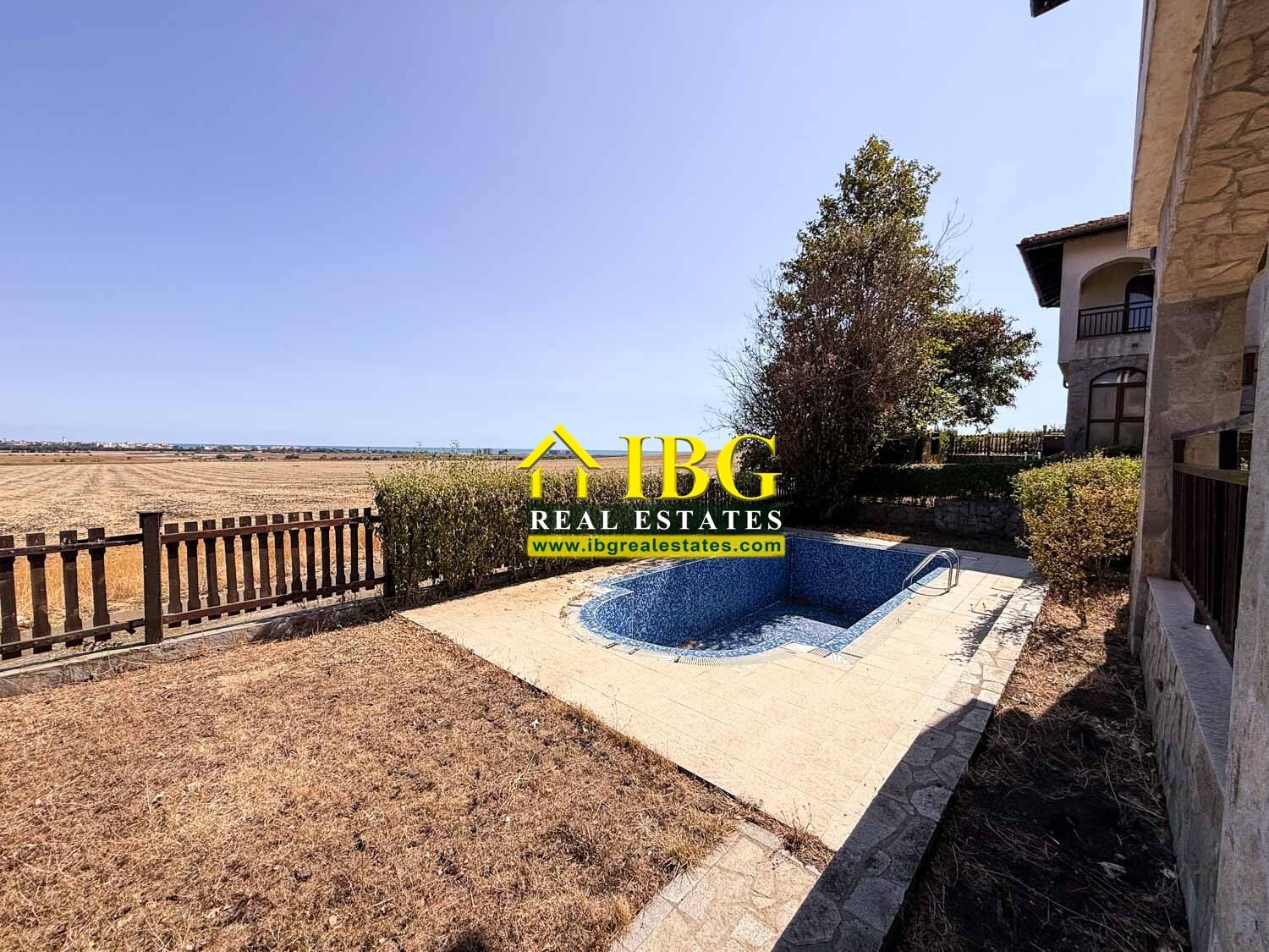 Spacious 3-Bedroom Villa with Private Pool & Sea View The Vineyards Resort, Aheloy — photo 7 of 25