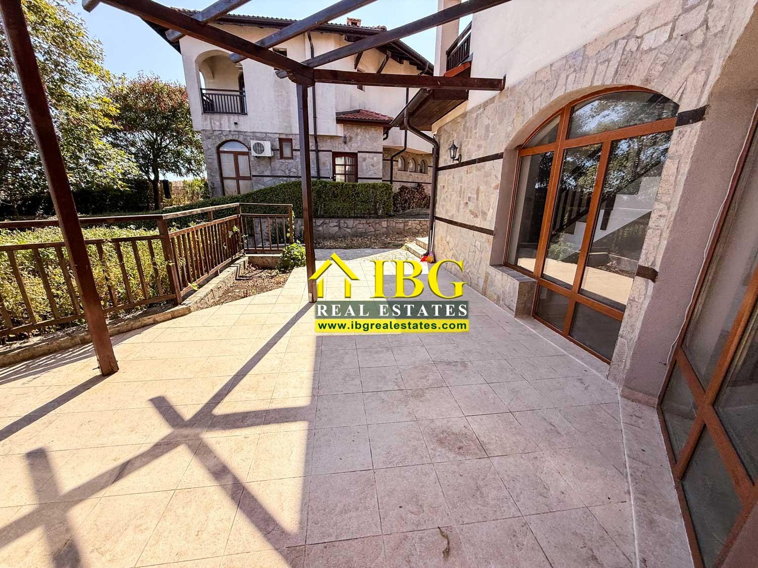 Spacious 3-Bedroom Villa with Private Pool & Sea View The Vineyards Resort, Aheloy — photo 15 of 25