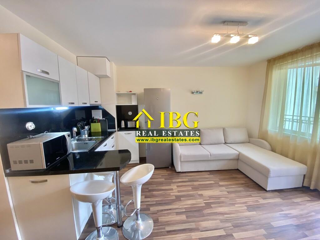 Bargain! Studio with balcony and Pool view in Amadeus 19, Sunny Beach — main photo