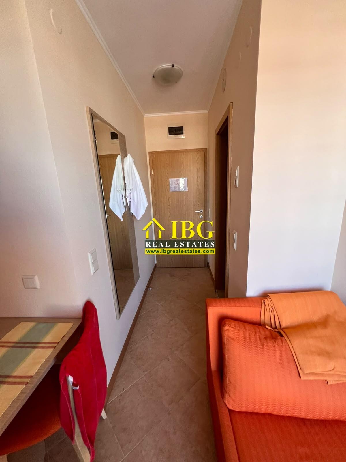 Spacious Furnished Studio with Terrace Royal Sun, Sunny Beach — photo 11 of 13