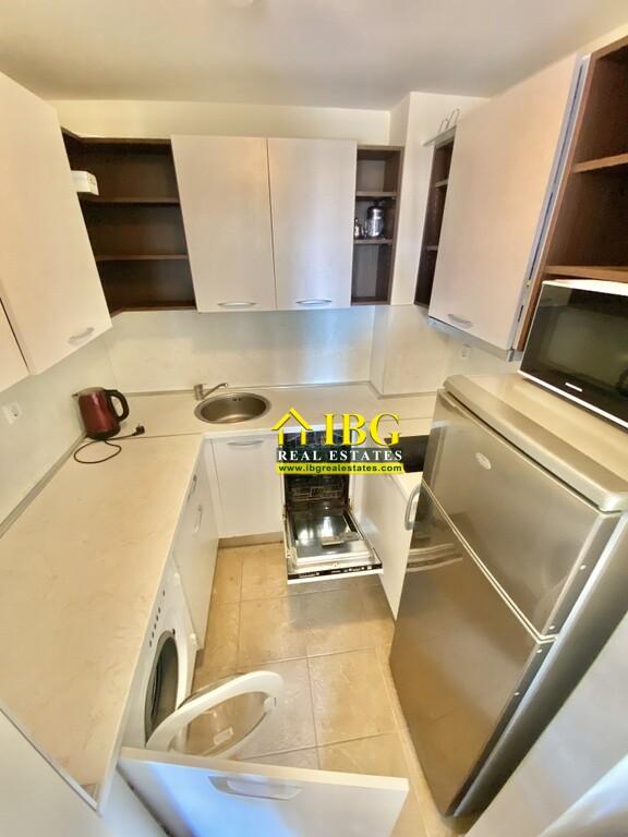 2-Bedroom Apartment with Sea and Pool views in Peter House Complex, Sunny Beach — photo 12 of 25