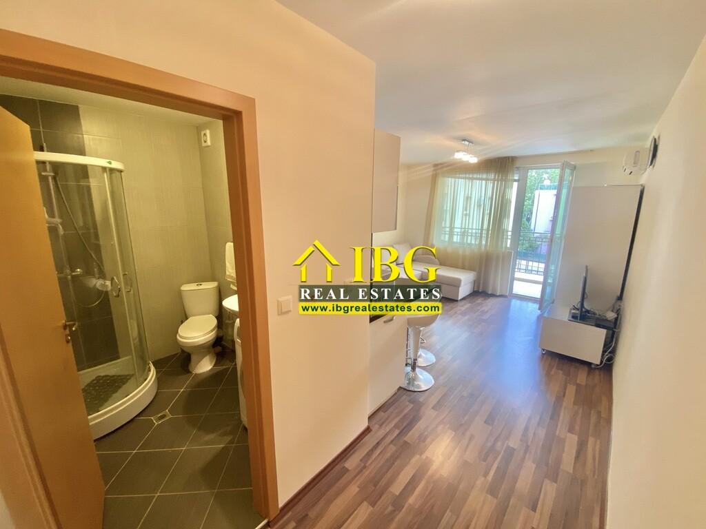 Bargain! Studio with balcony and Pool view in Amadeus 19, Sunny Beach — photo 7 of 13
