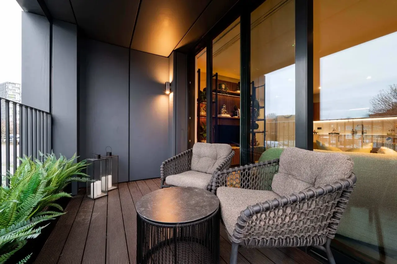 3 Bedroom Apartments for Sale Bermondsey London Bermondsey Place — photo 2