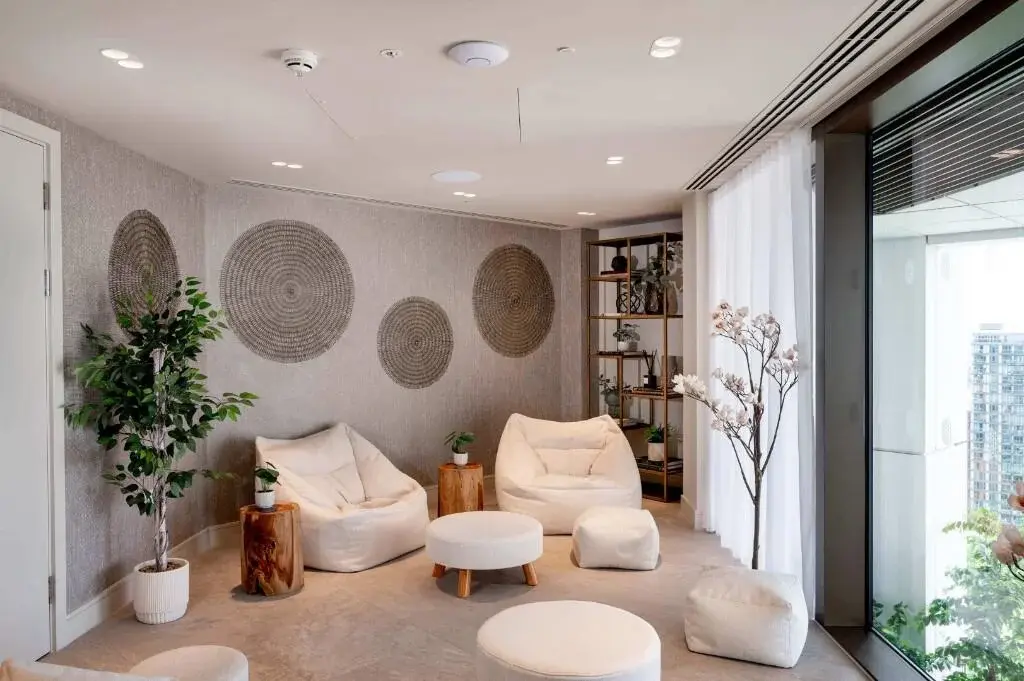 2 Bedroom Apartment For Sale Canary Wharf London South Quay Plaza — photo 5
