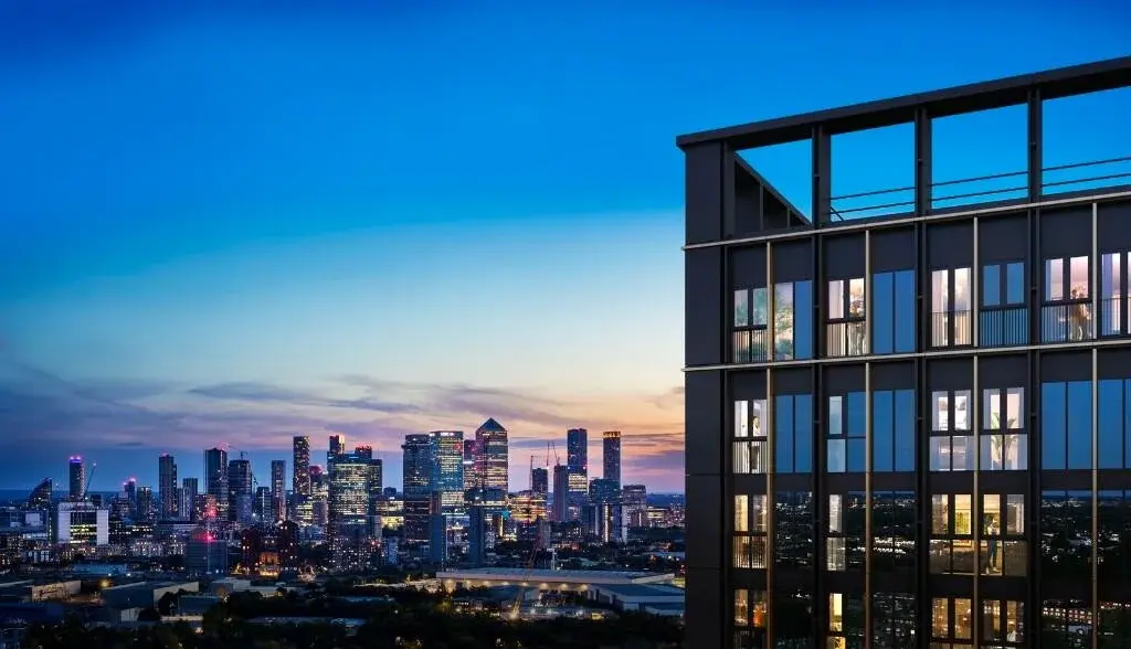 2 Bedroom Apartment for Sale West Ham London TwelveTrees Park — West Ham
