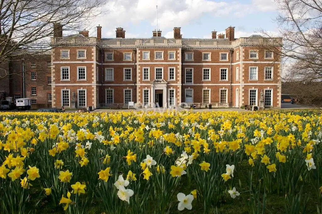 Apartments for Sale in Trent Park London Enfield — Enfield