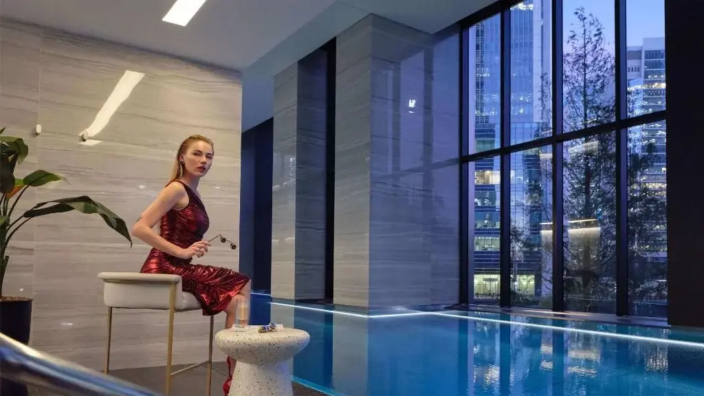 2 Bedroom Apartment For Sale Canary Wharf London South Quay Plaza — photo 8 of 24