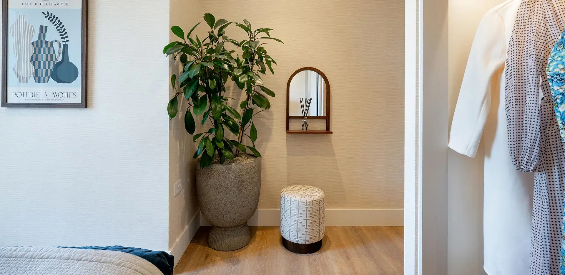 2 Bedroom Apartment for Sale Bow London Bow Green — photo 11 of 21
