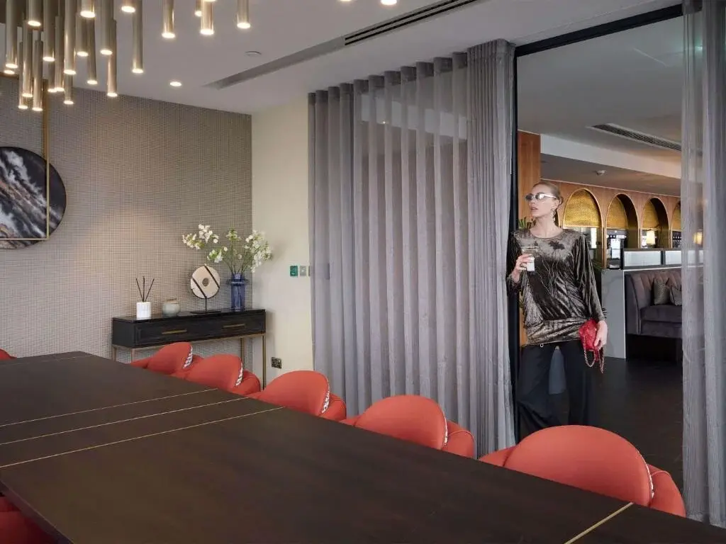 3 Bedroom Apartment for Sale Canary Wharf London South Quay Plaza — photo 5