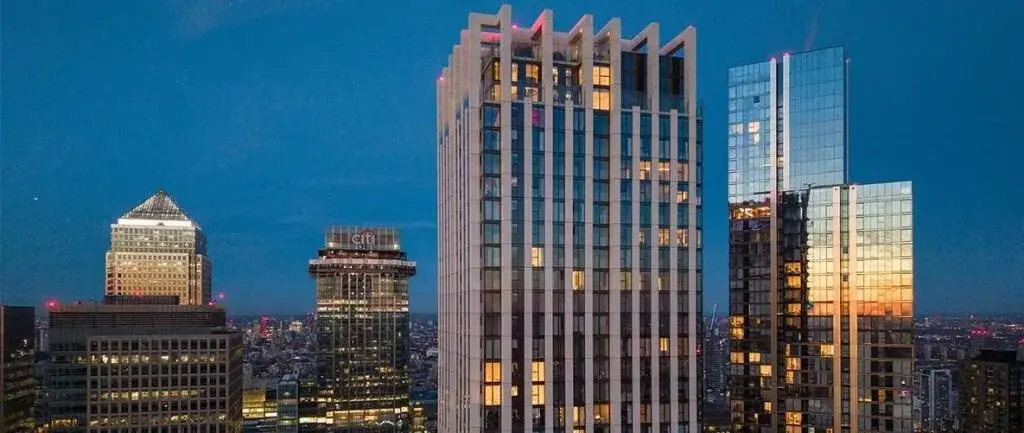 2 Bedroom Apartment For Sale Canary Wharf London South Quay Plaza — Canary Wharf