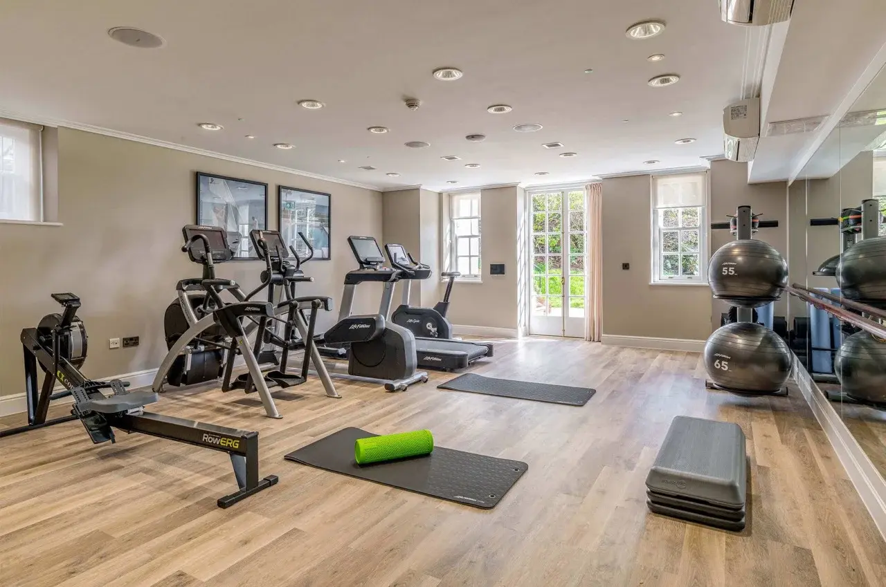 3 Bedroom Penthouse for Sale Ascot Berkshire Sunningdale Park — photo 7 of 25