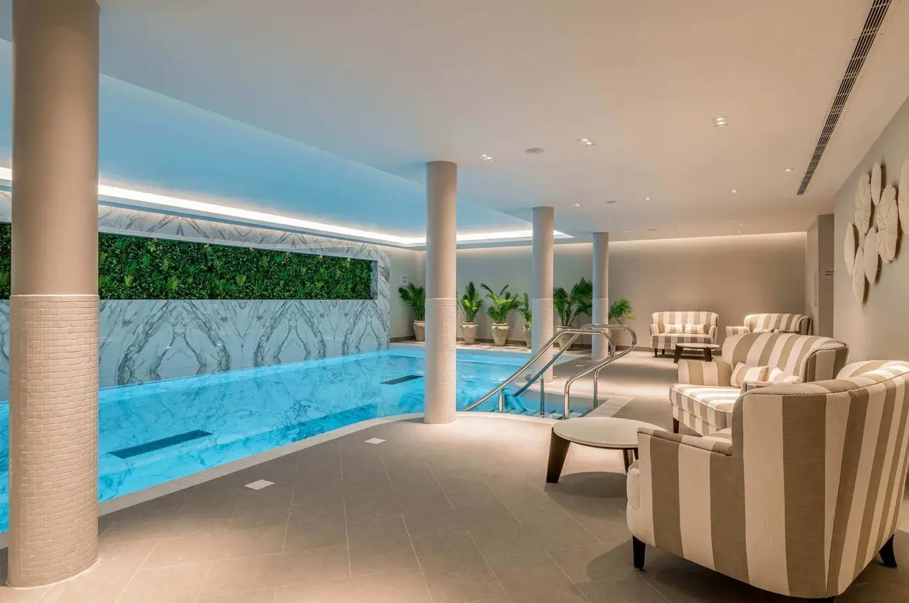 2 Bedroom Apartment for Sale Ascot Berkshire The Pavilion at Sunningdale Park — photo 9 of 19