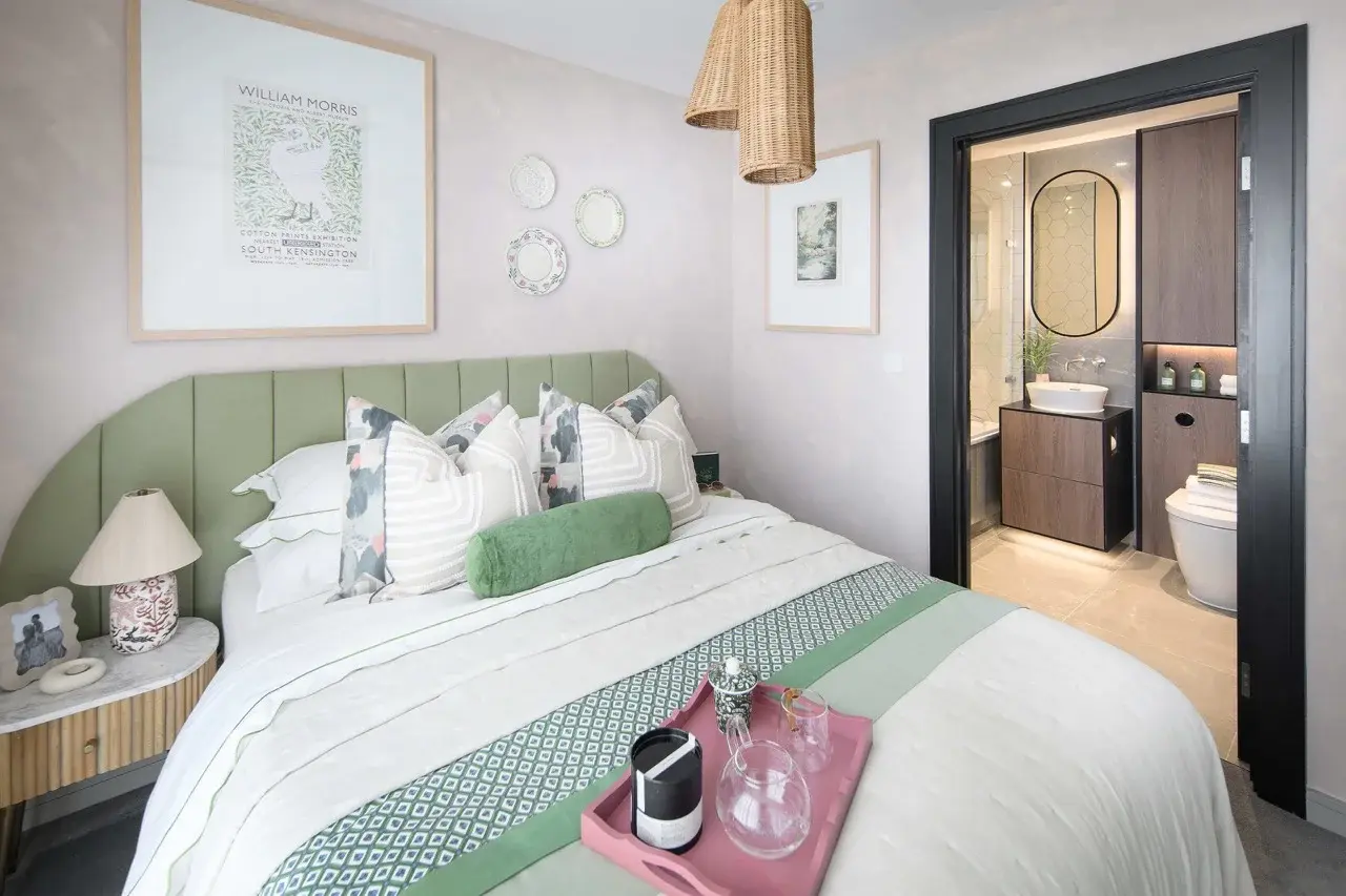 3 Bedroom Apartment for Sale Staines Surrey Eden Grove — photo 7 of 22