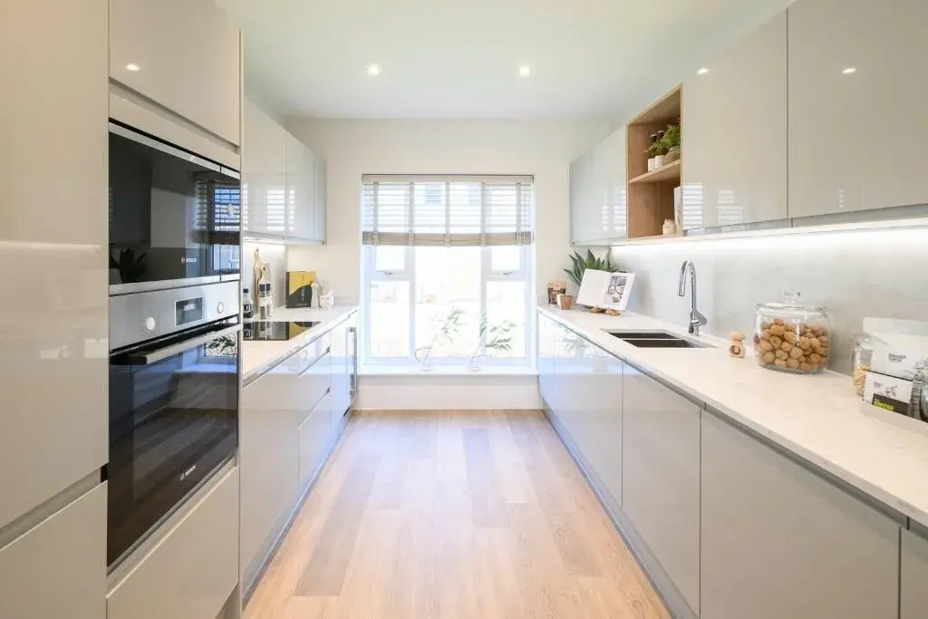 Terraced House for Sale in Fleet Hareshill — photo 11 of 13