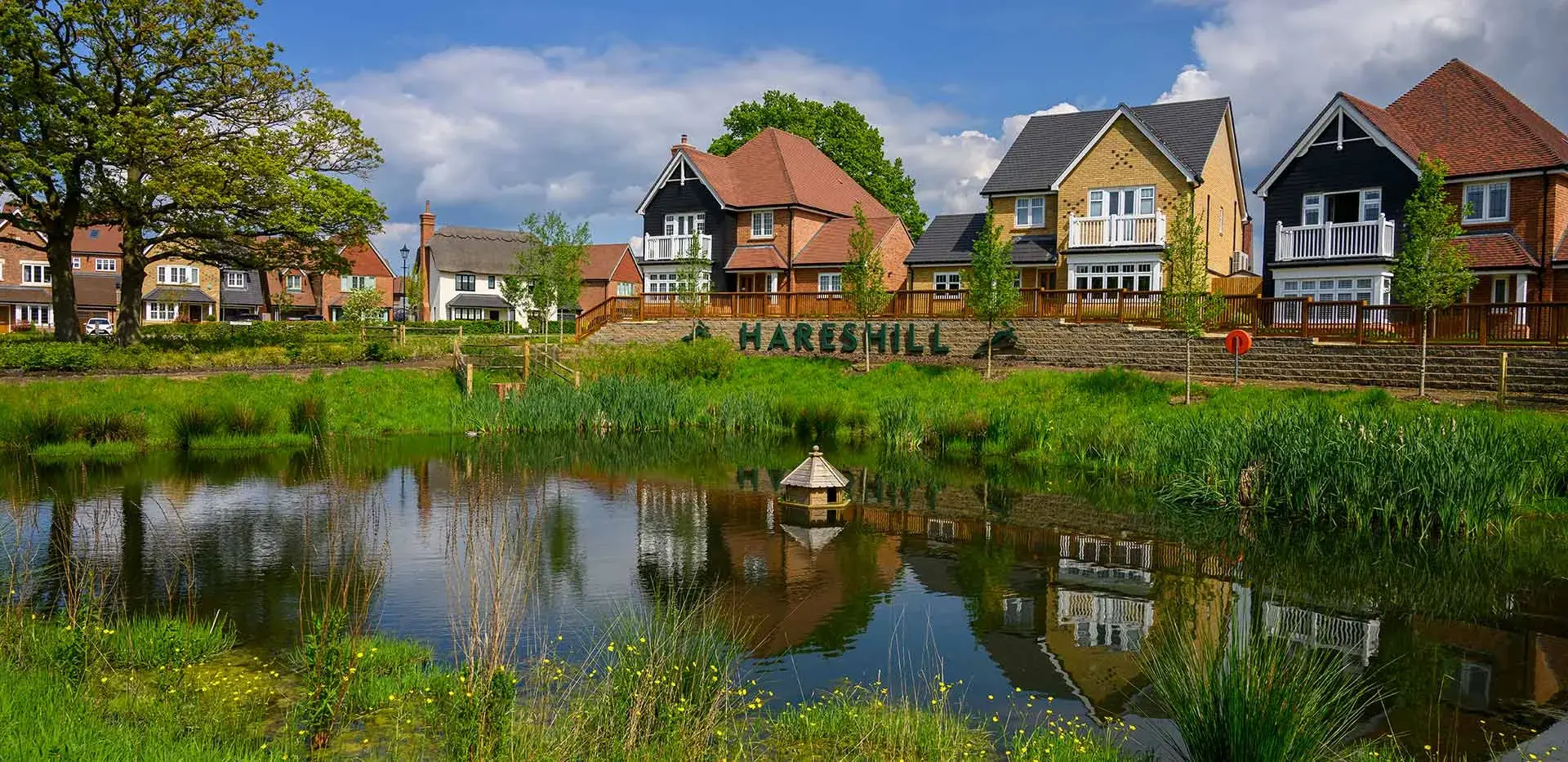 Detached House for Sale in Fleet Hareshill — photo 11 of 13