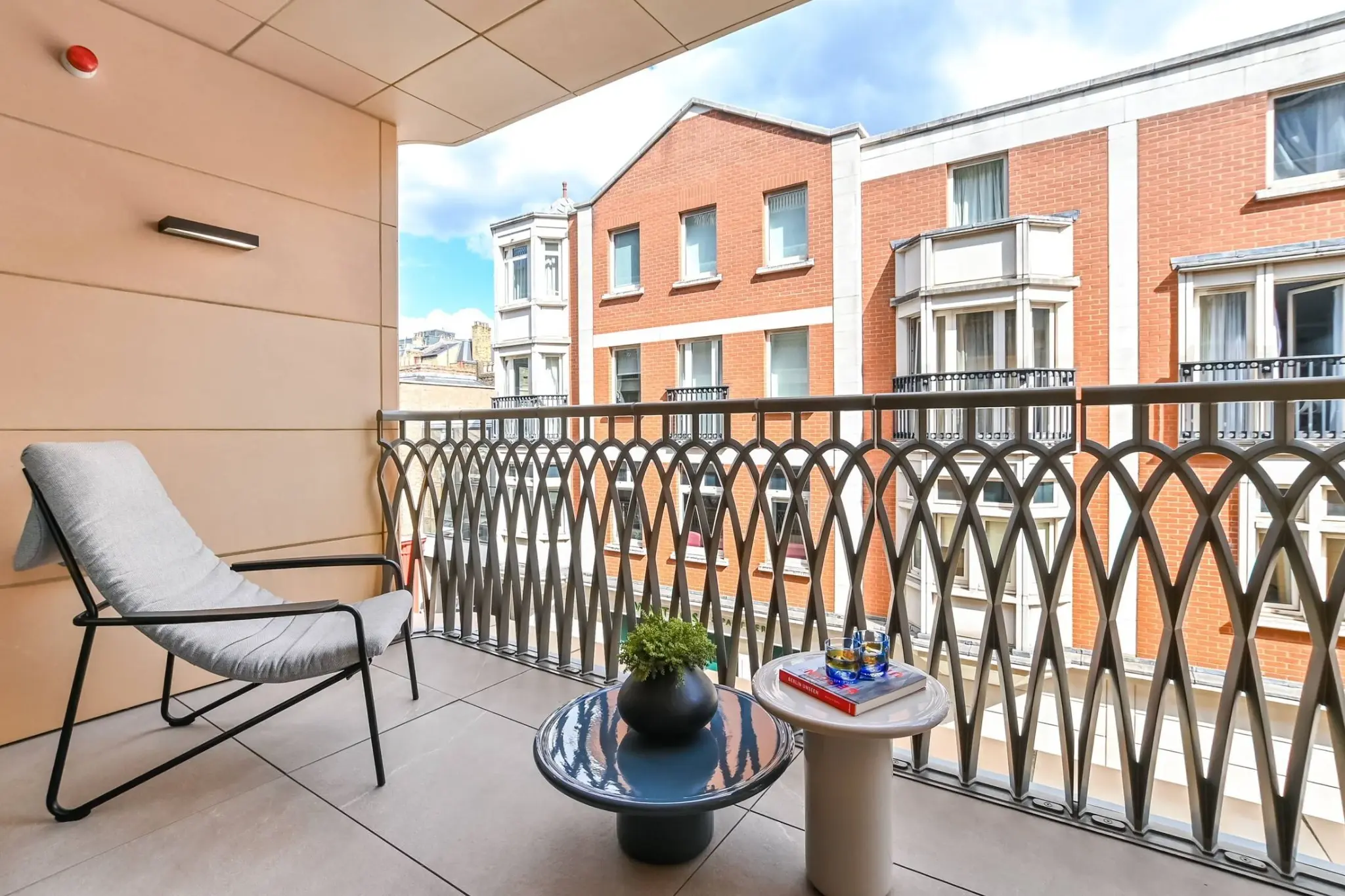 1 Bedroom Apartment for Sale in Marylebone Square — photo 3