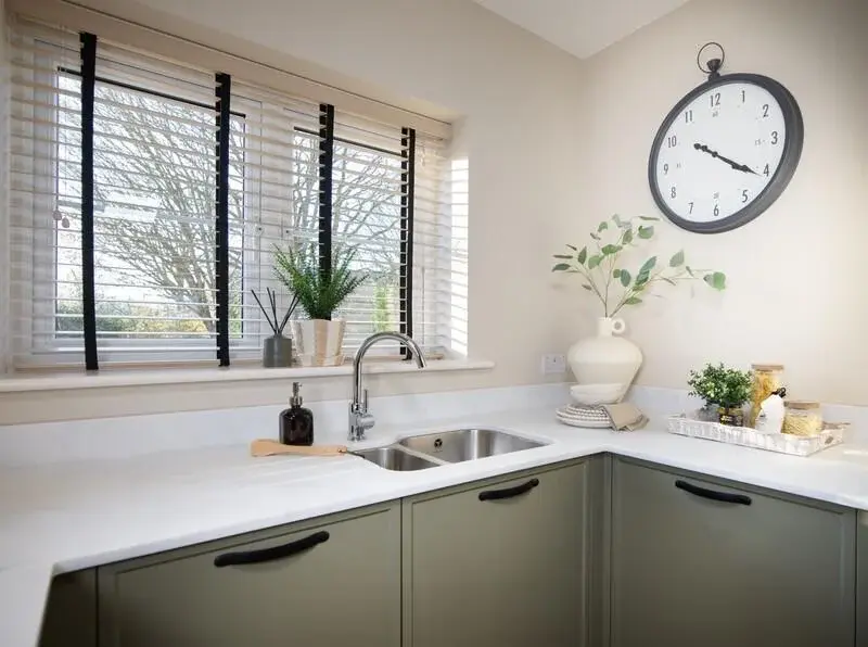 Detached House for Sale in Paddock Wood Foal Hurst Green — photo 7 of 14