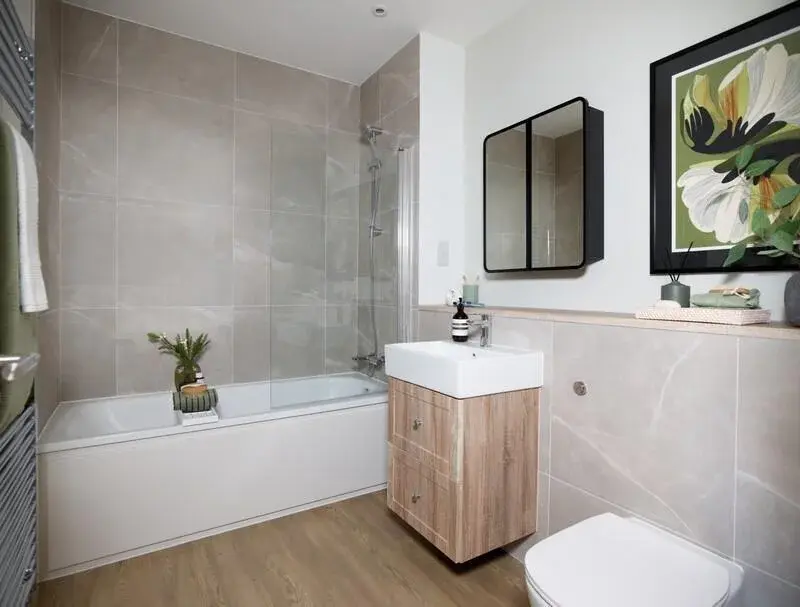 Detached House for Sale in Paddock Wood Foal Hurst Green — photo 10 of 14