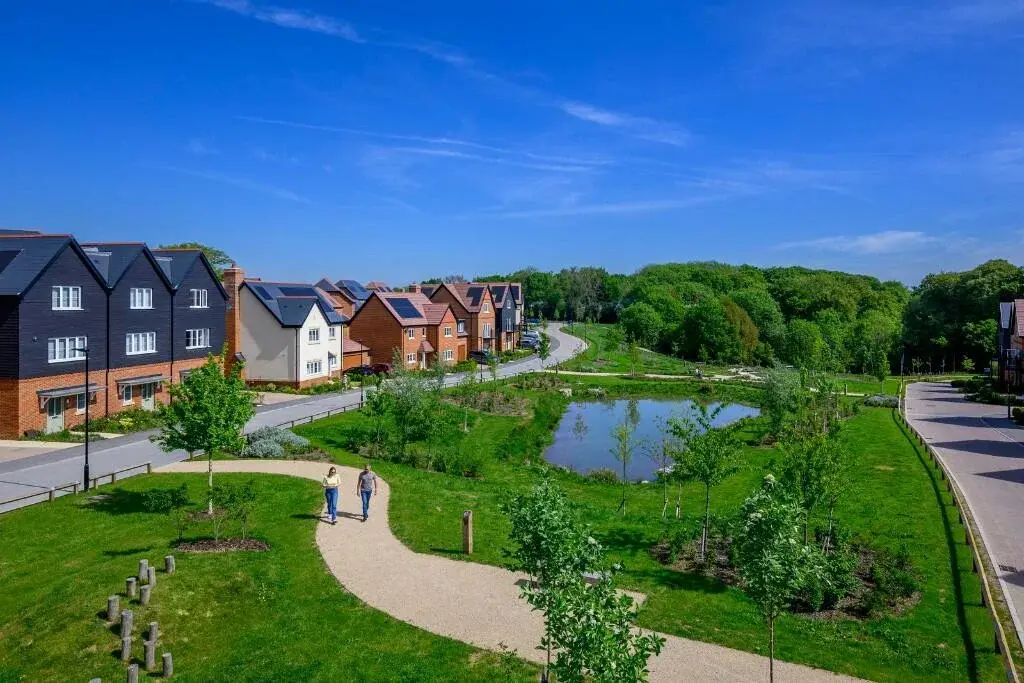 Detached House for Sale High Wycombe Buckinghamshire Abbey Barn Park — Abbey Barn Park