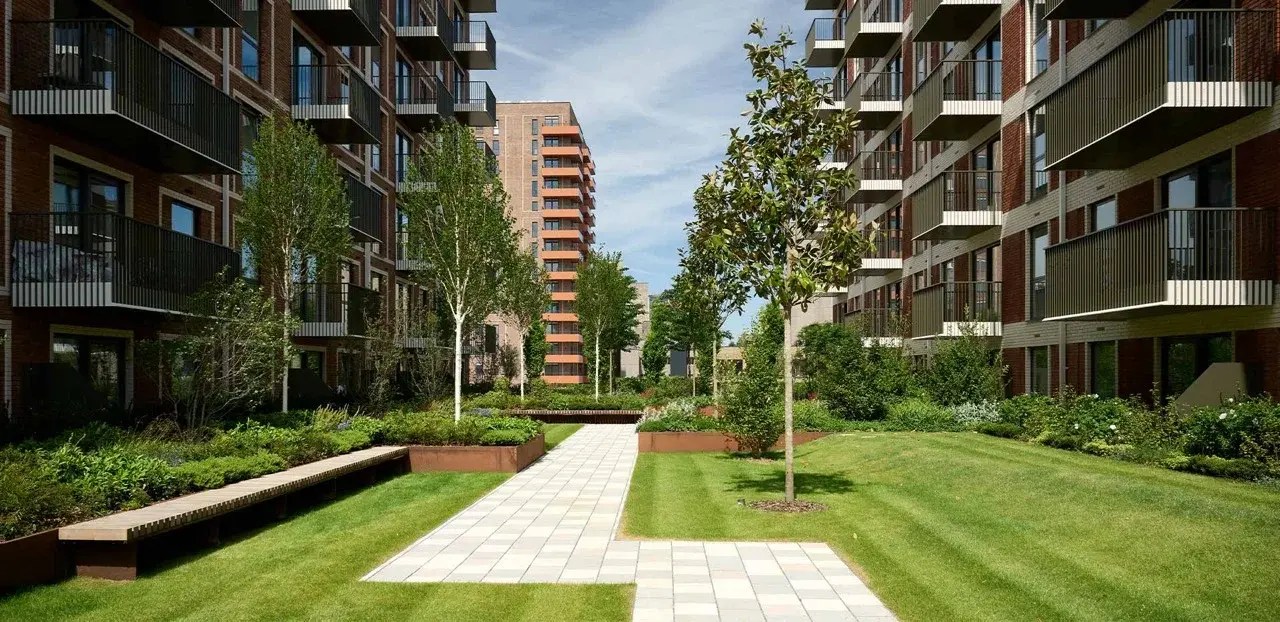 2 Bedroom Apartment for Sale Hendon London Silkstream — photo 3