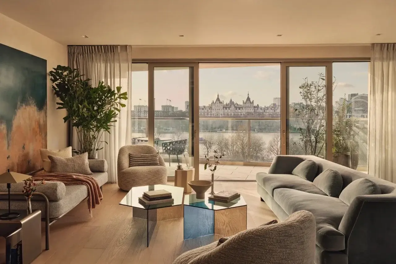 2 Bedroom Apartment for Sale in Southbank SEVEN London — photo 12 of 15