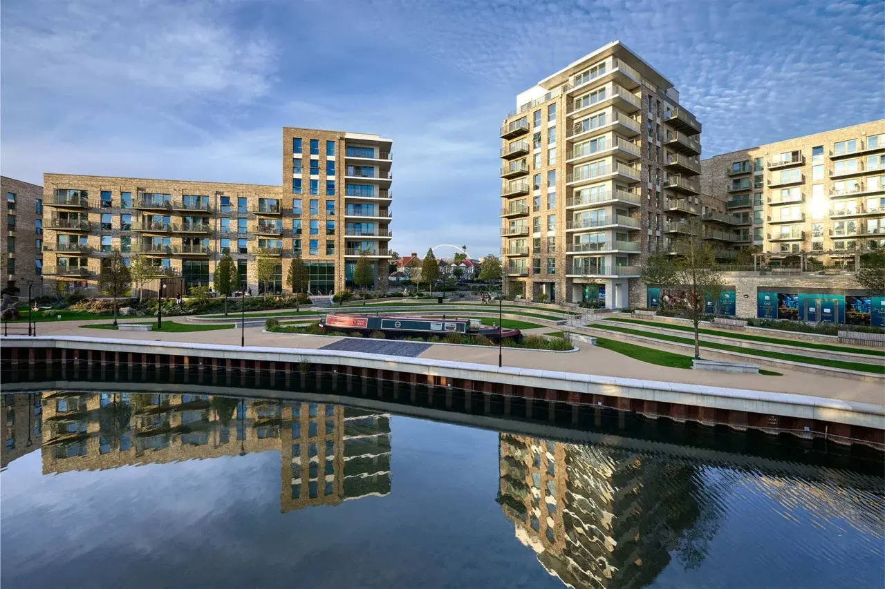 1 Bedroom Apartment for Sale Wembley London with Canal Living and High Growth Potential — photo 4