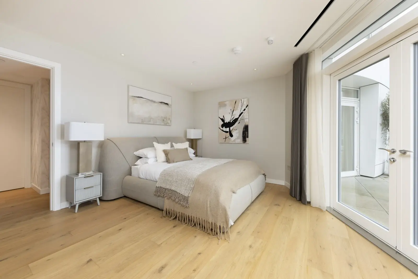 3 Bedroom Penthouse for Sale in Battersea Power Station, London SW11 Wilshire, Prospect Place — photo 10 of 25