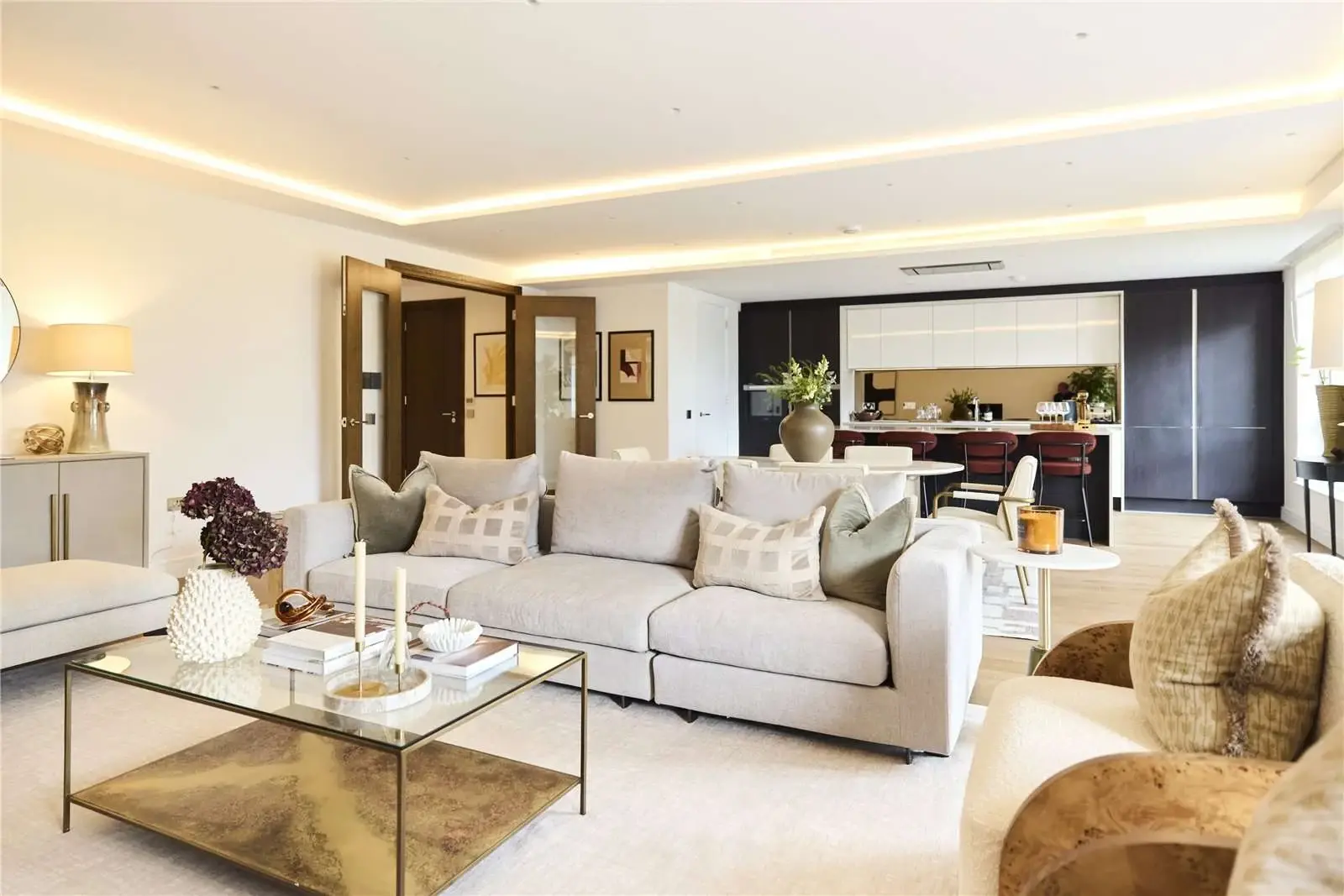 3 Bedroom Apartment for Sale in Hyde Park - Bayswater W2 — photo 5