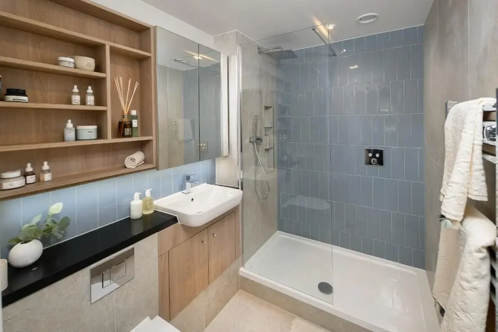2 Bedroom Apartment for Sale in Plumstead at Lombard Square — photo 12 of 15