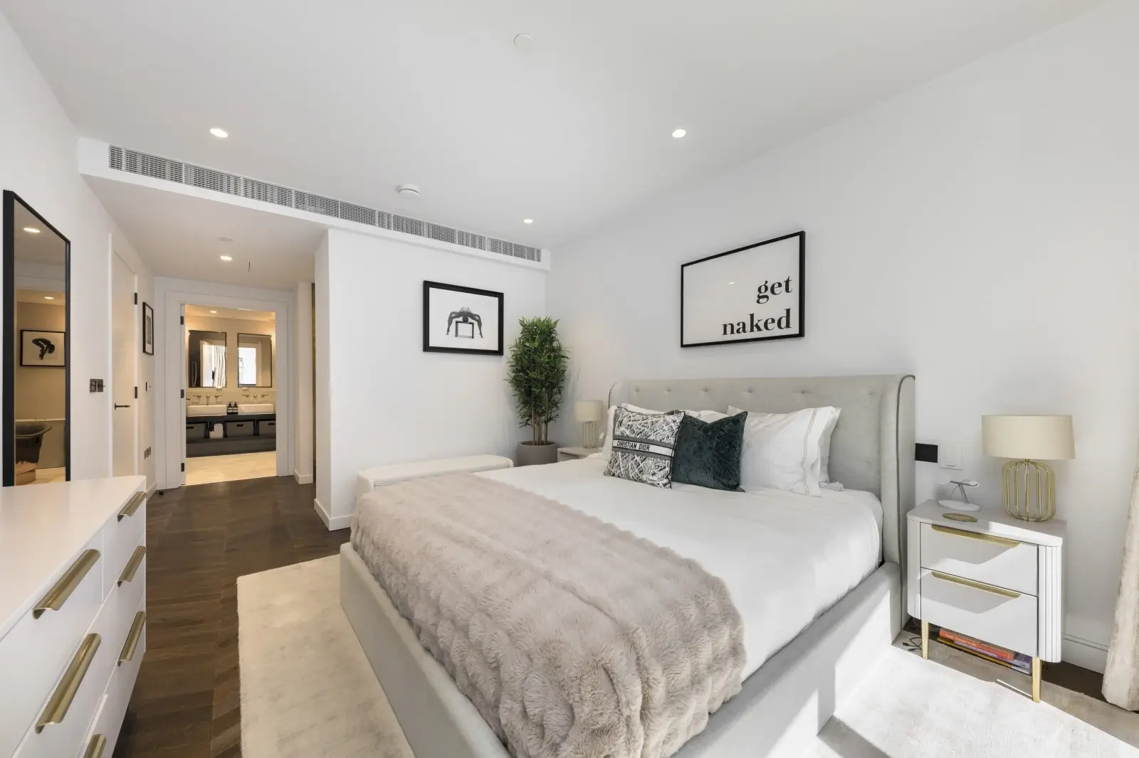 2 Bedroom Battersea Power Station Penthouse for Sale — photo 18 of 25