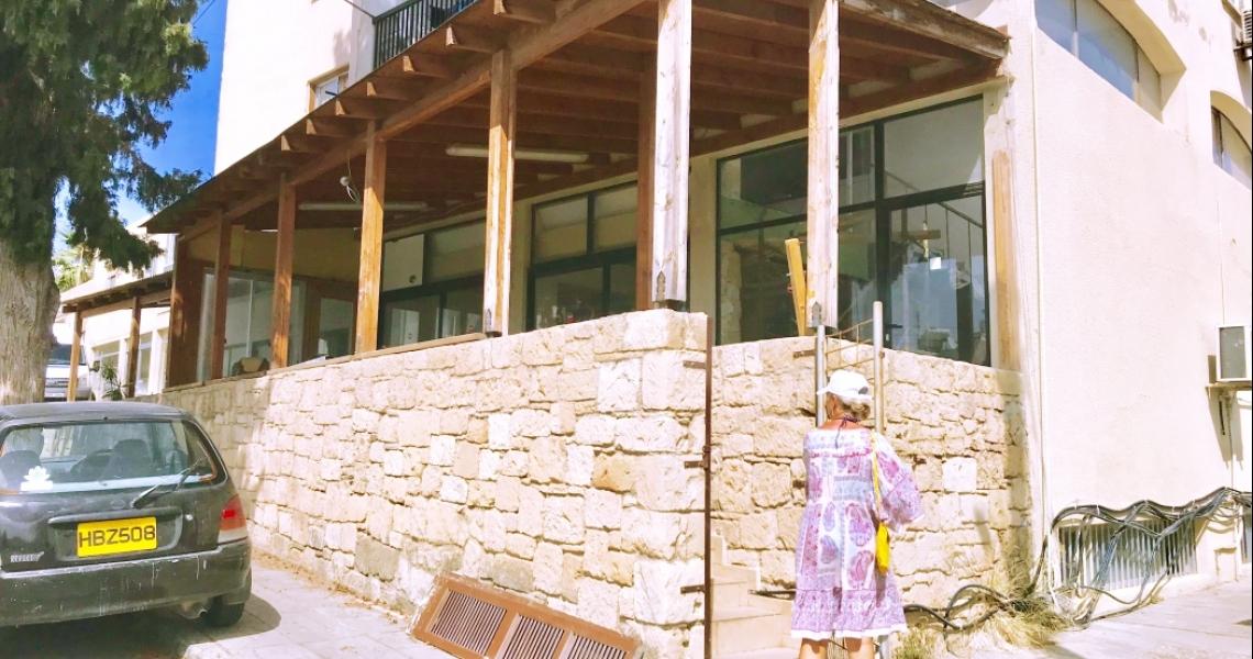 Large shop, restaurant, office. FREEHOLD for SALE — Paphos