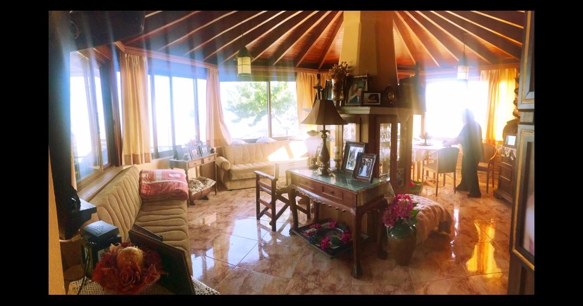 Panoramic spectacular Bungalow for sale near mountain top — photo 8 of 25